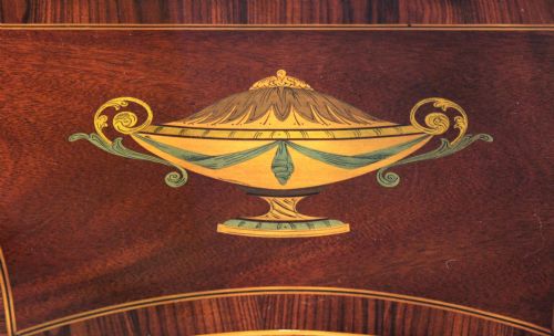 A FINE QUALITY LATE VICTORIAN MAHOGANY EDWARDS ROBERTS CONSOLE TABLE - ADDITIONAL PHOTO 5