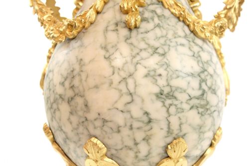 A FINE PAIR OF FRENCH ORMOLU MARBLE TABLE LAMPS - ADDITIONAL PHOTO 7