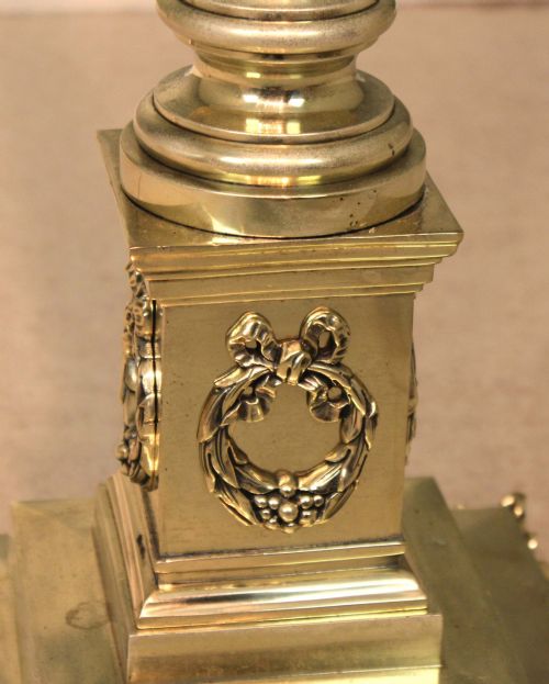 A HINKS SONS VICTORIAN BRASS CORINTHIAN COLUMN ADJUSTABLE FLOOR LAMP - ADDITIONAL PHOTO 2