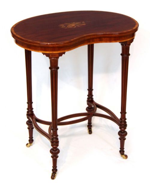 an elegant victorian mahogany kidney shaped side table - CATEGORY: ANTIQUE TABLES - DATED VICTORIAN