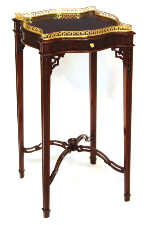 an exquisite chippendale style victorian mahogany kettle stand - CATEGORY: ANTIQUE FURNITURE - DATED VICTORIAN