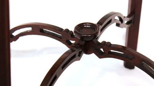 AN EXQUISITE CHIPPENDALE STYLE VICTORIAN MAHOGANY KETTLE STAND - ADDITIONAL PHOTO 2