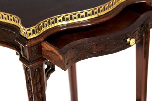 AN EXQUISITE CHIPPENDALE STYLE VICTORIAN MAHOGANY KETTLE STAND - ADDITIONAL PHOTO 3