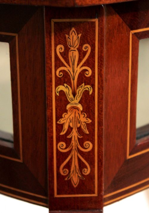 A BEAUTIFUL VICTORIAN MAHOGANY HEARTSHAPED BIJOUTERIE TABLE - ADDITIONAL PHOTO 5