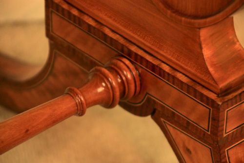 A FINE VICTORIAN MAHOGANY AND SATINWOOD INLAID LYRE ENDED JARDINERE - ADDITIONAL PHOTO 6