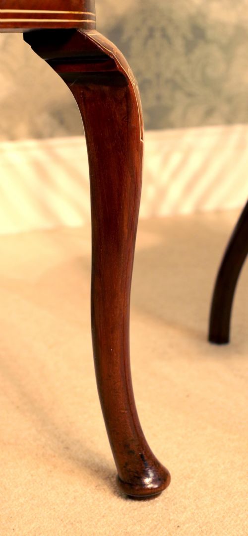 A QUALITY PAIR OF LATE VICTORIAN MAHOGANY INLAID ARM CHAIRS - ADDITIONAL PHOTO 4