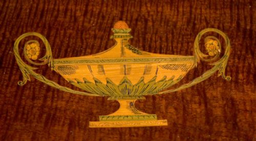 AN EXHIBITION QUALITY LATE VICTORIAN MAHOGANY INLAID DEMI LUNE TABLE - ADDITIONAL PHOTO 3