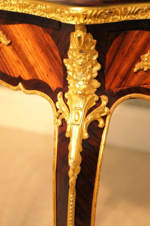 AN EXCEPTIONAL QUALITY LATE 19TH CENTURY ROSEWOOD SMALL WRITING TABLE - ADDITIONAL PHOTO 5