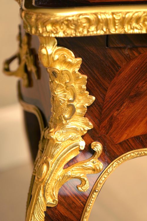 AN EXCEPTIONAL QUALITY LATE 19TH CENTURY ROSEWOOD SMALL WRITING TABLE - ADDITIONAL PHOTO 7