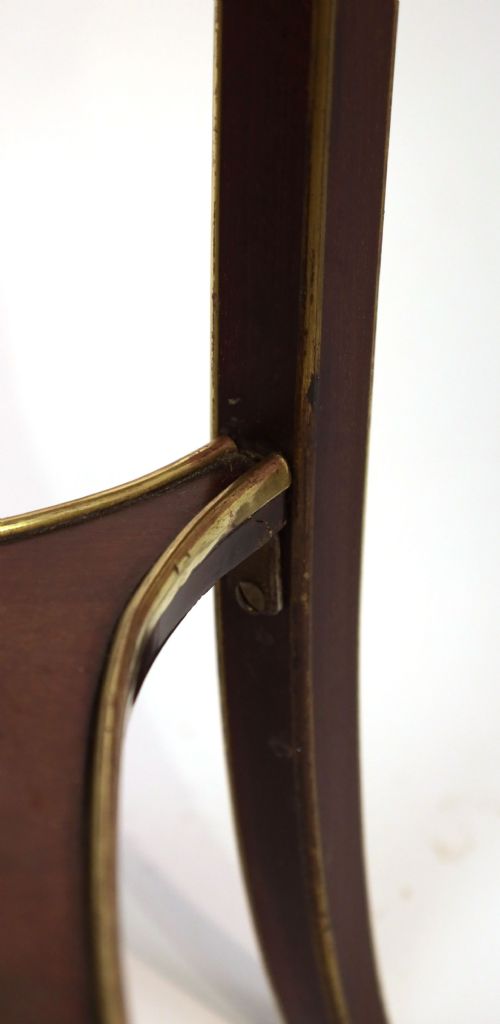 A QUALITY VICTORIAN MAHOGANY BRASS BOUND TIERED CANTED DISPLAY CABINET - ADDITIONAL PHOTO 4