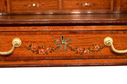 AN FINE LATE VICTORIAN MAHOGANY INLAID CARLETON HOUSE STYLE DESK - ADDITIONAL PHOTO 1