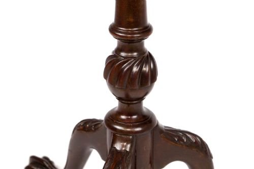 A FINE VICTORIAN MAHOGANY WINE TABLE OF SMALL SIZE - ADDITIONAL PHOTO 2