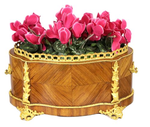 A FINE VICTORIAN KINGWOOD AND ORMOLU MOUNTED TABLE TOP JARDINIERE - ADDITIONAL PHOTO 5