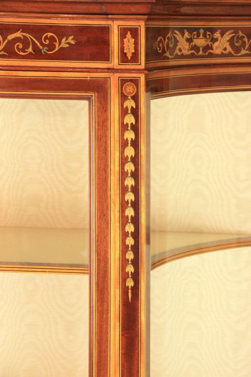 A FINE LATE 19TH C EDWARDS ROBERTS MAHOGANY DISPLAY CABINET - ADDITIONAL PHOTO 6