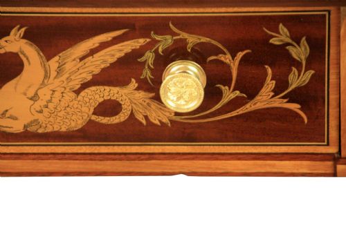 A FINE LATE 19TH C EDWARDS ROBERTS MAHOGANY DISPLAY CABINET - ADDITIONAL PHOTO 9
