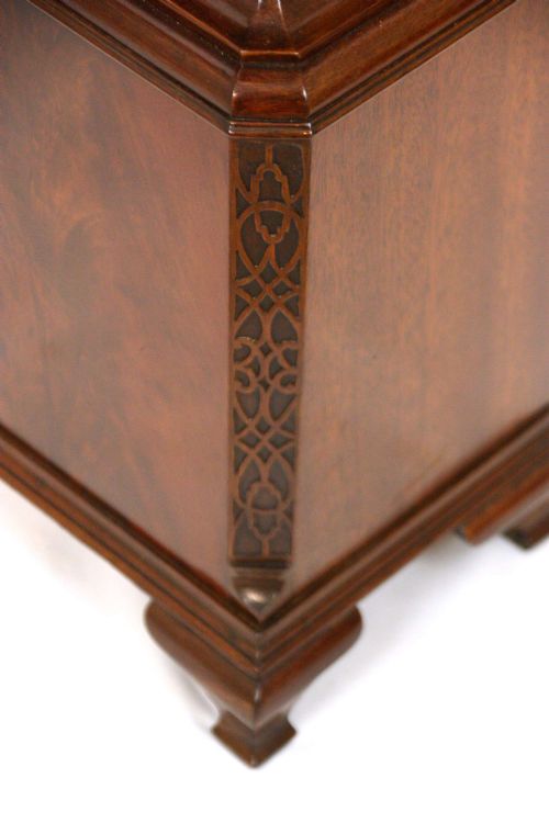 A QUALITY LATE 19TH C MAHOGANY CHIPPENDALE GRAND DAUGHTER CLOCK - ADDITIONAL PHOTO 1