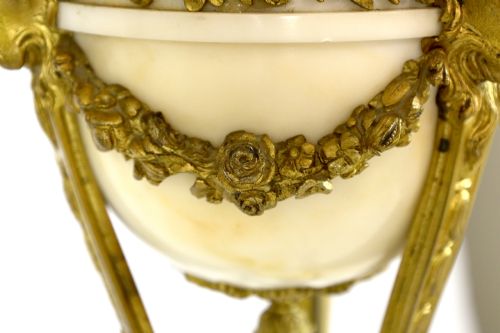 A FINE PAIR OF FRENCH ORMOLU MARBLE TABLE LAMPS - ADDITIONAL PHOTO 2
