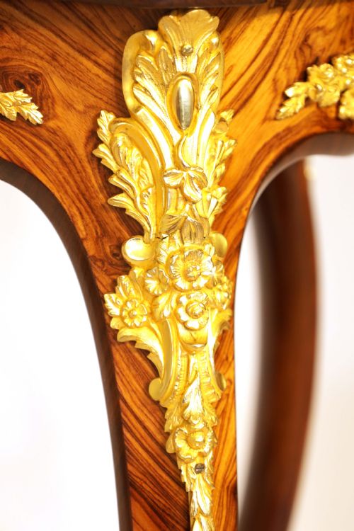 A FINE VICTORIAN KINGWOOD SEVRES AND ORMOLU MOUNTED OCCASIONAL TABLE - ADDITIONAL PHOTO 4