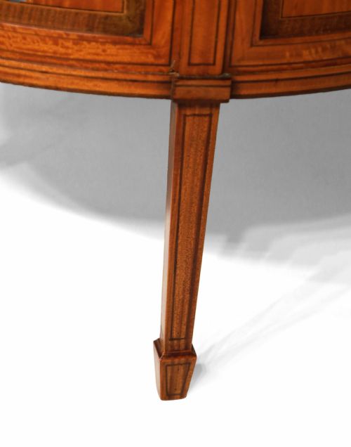 A FINE LATE 19TH CENTURY EDWARDS ROBERTS BOW FRONT DISPLAY CABINET - ADDITIONAL PHOTO 3