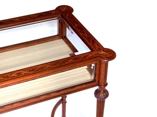 A FINE QUALITY VICTORIAN INLAID MAHOGANY BIJOUTERIE TABLE - ADDITIONAL PHOTO 2