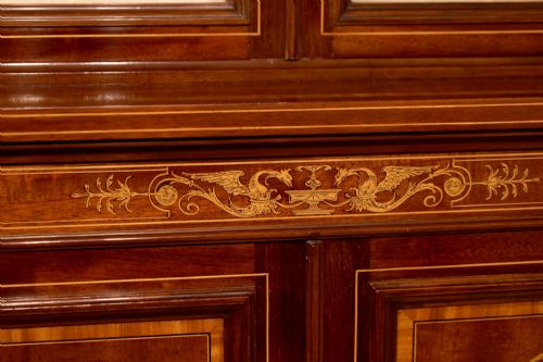 A FINE LATE 19TH CENTURY INLAID MAHOGANY EDWARDS ROBERTS DISPLAY CABINET - ADDITIONAL PHOTO 2