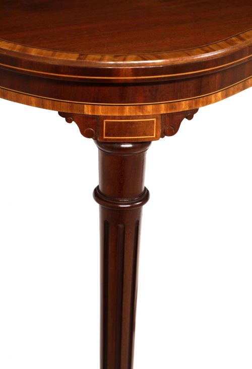 AN ELEGANT VICTORIAN MAHOGANY KIDNEY SHAPED SIDE TABLE - ADDITIONAL PHOTO 2