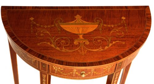 A QUALITY LATE VICTORIAN MAHOGANY INLAID DEMI LUNE TABLE - ADDITIONAL PHOTO 1