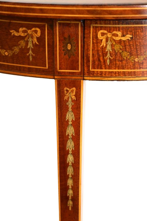 A QUALITY LATE VICTORIAN MAHOGANY INLAID DEMI LUNE TABLE - ADDITIONAL PHOTO 4