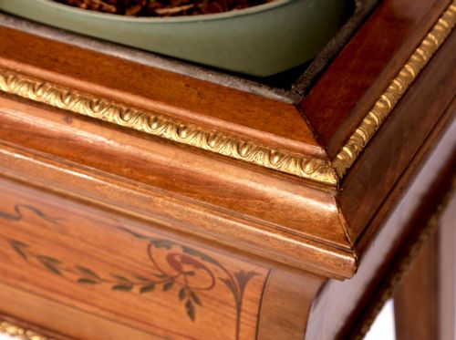 A FINE EDWARDIAN ORMOLU MOUNTED INLAID SATINWOOD JARDINIRE - ADDITIONAL PHOTO 5