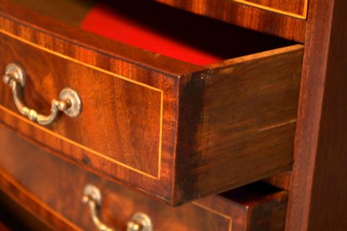 THE QUALITY EDWARDIAN MAHOGANY INLAID BOW FRONTED CHEST - ADDITIONAL PHOTO 3