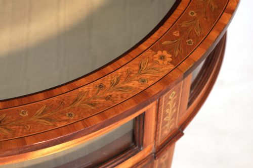 A FINE VICTORIAN MAHOGANY INLAID CIRCULAR BIJOUTERIE TABLE - ADDITIONAL PHOTO 2
