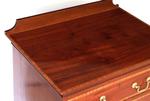 A QUALITY EDWARDIAN MAHOGANY INLAID PEDESTAL CHEST OF DRAWERS - ADDITIONAL PHOTO 2