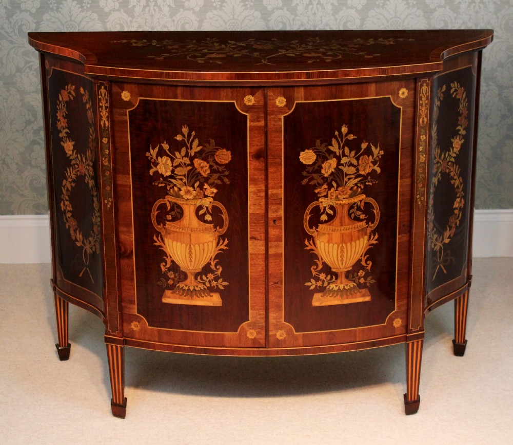 A Superb Late Victorian Mahogany Inlaid Serpentine Commode By Edwards & Roberts View II