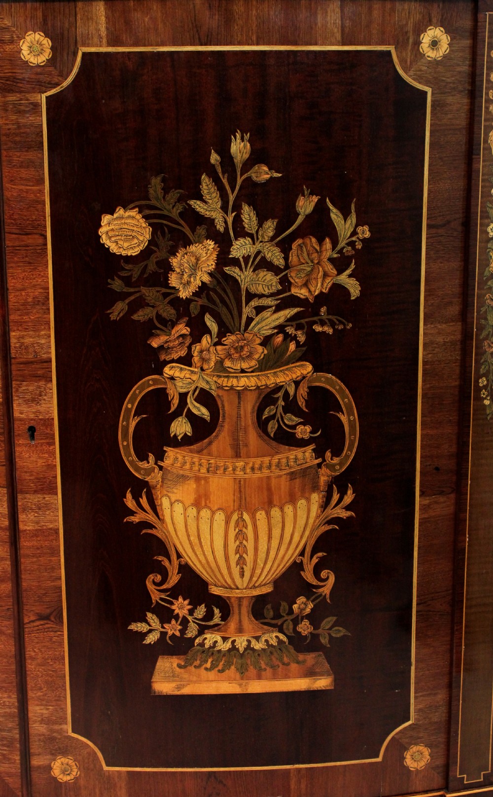 A Superb Late Victorian Mahogany Inlaid Serpentine Commode By Edwards & Roberts View III
