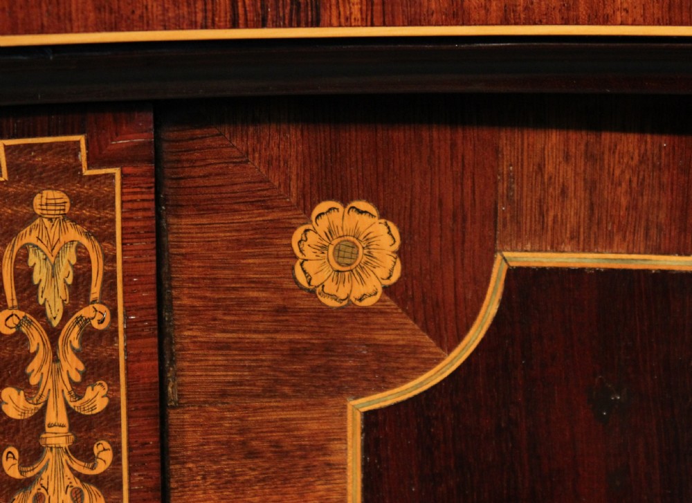 A Superb Late Victorian Mahogany Inlaid Serpentine Commode By Edwards & Roberts View VIII