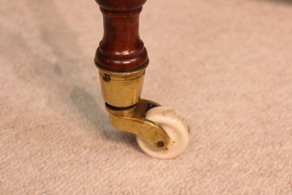 A Fine Victorian Burr Walnut Baby Sutherland Table With A Kingwood Cross Banded Edge View VII