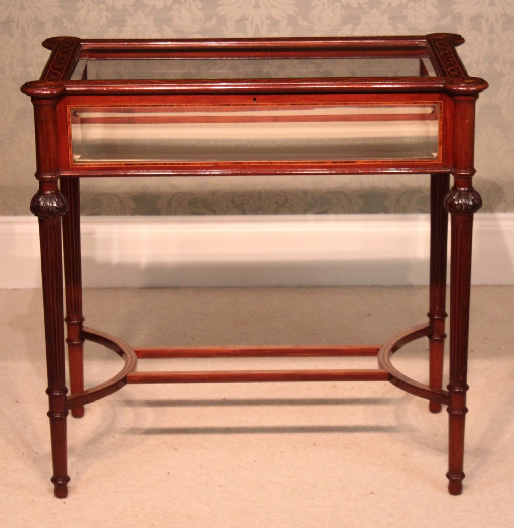 A Fine Quality Victorian Inlaid Mahogany Bijouterie Table. View III
