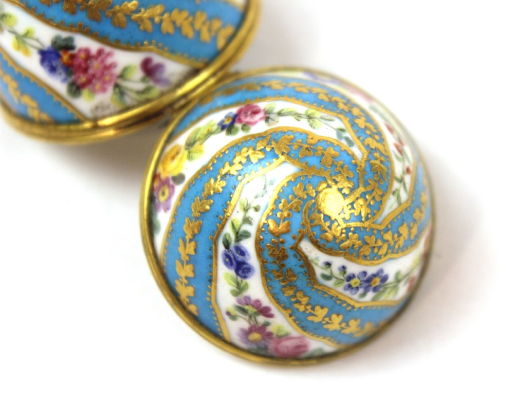 A Fine Sevres Porcelain Egg Snuff Box View VI