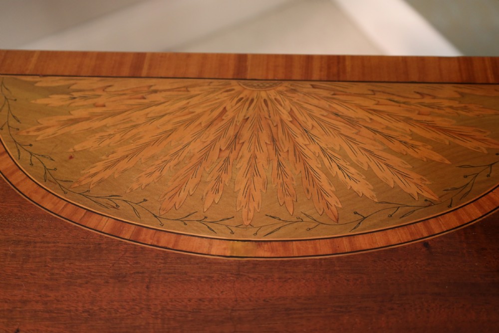 A Superb Late Victorian Mahogany Inlaid Serpentine Commode View X