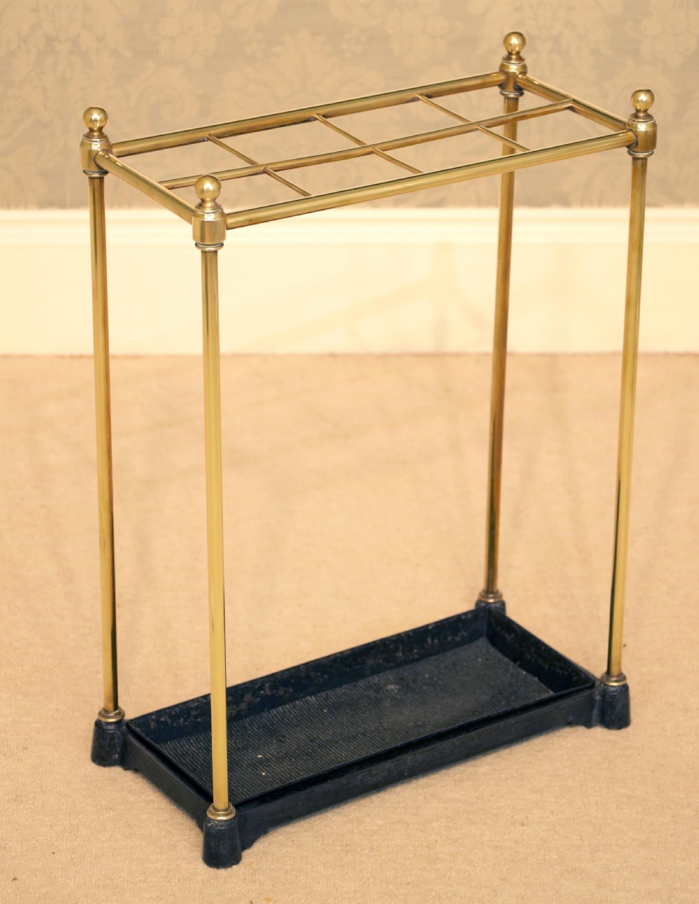 A Quality Edwardian Brass Stick Stand