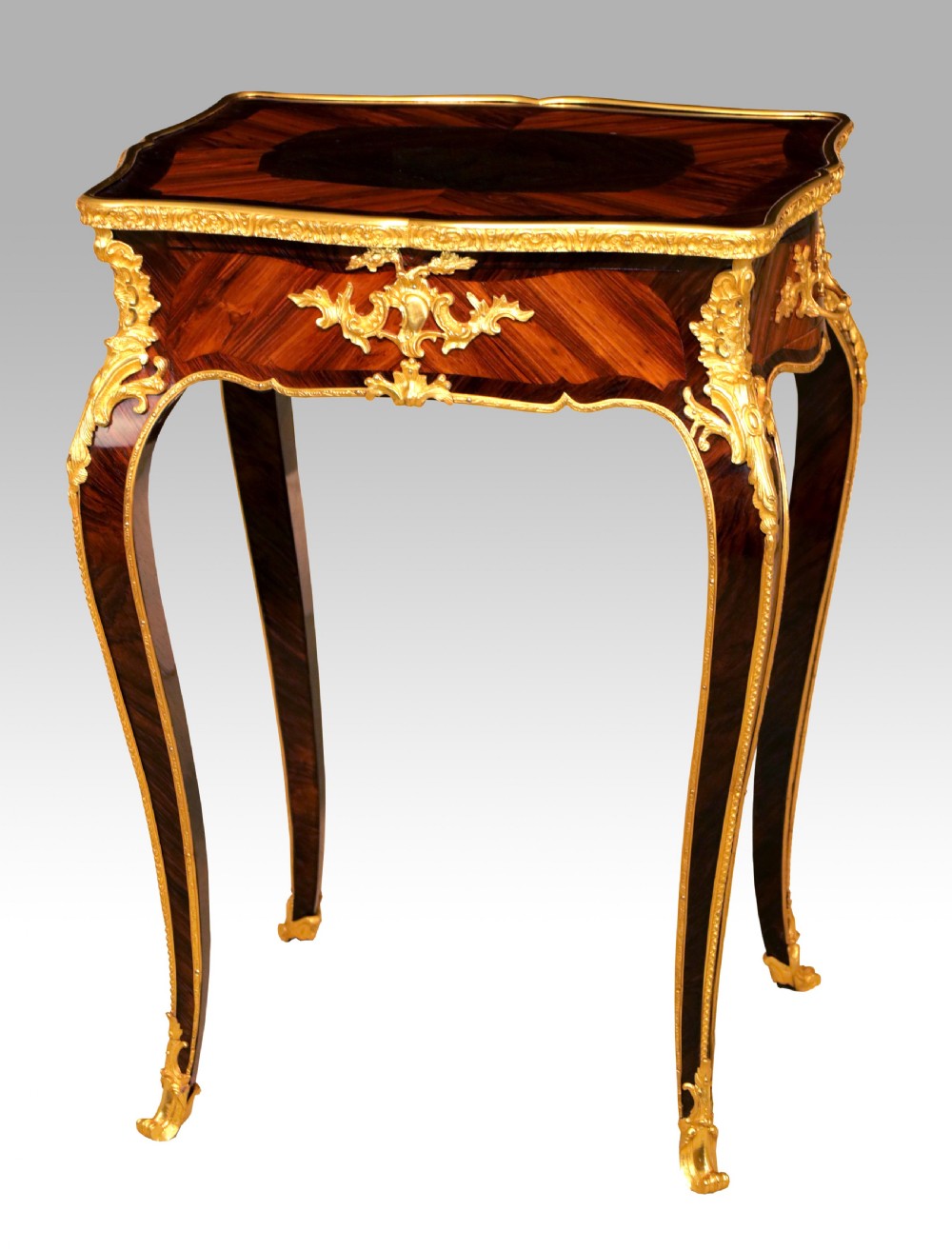 An Exceptional Quality Late 19th Century Rosewood Small Writing Table