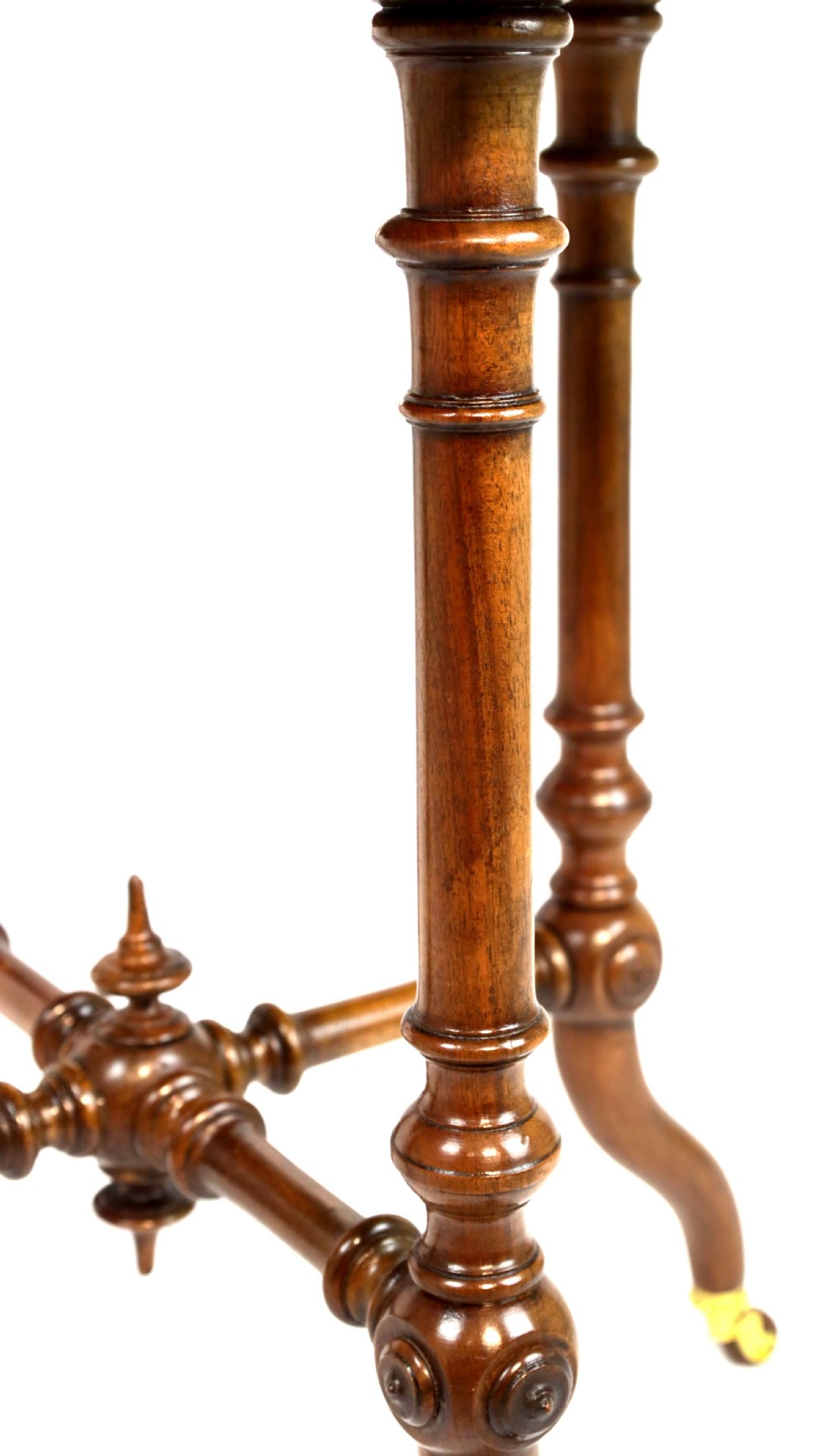 A Fine Quality Victorian Burr-Walnut Inlaid Round Table View VII
