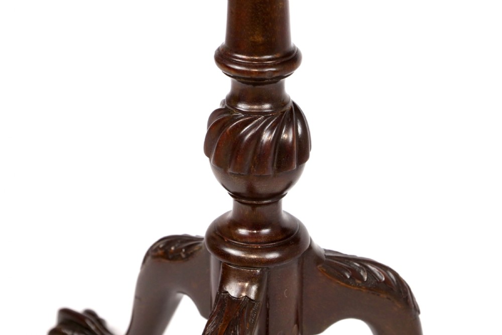 A Fine Victorian Mahogany Wine Table of small size View III