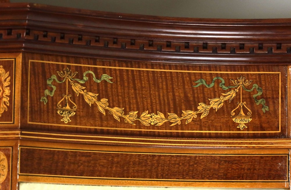 A Fine Late 19th Century Edwards & Roberts Serpentine Display Cabinet View VIII
