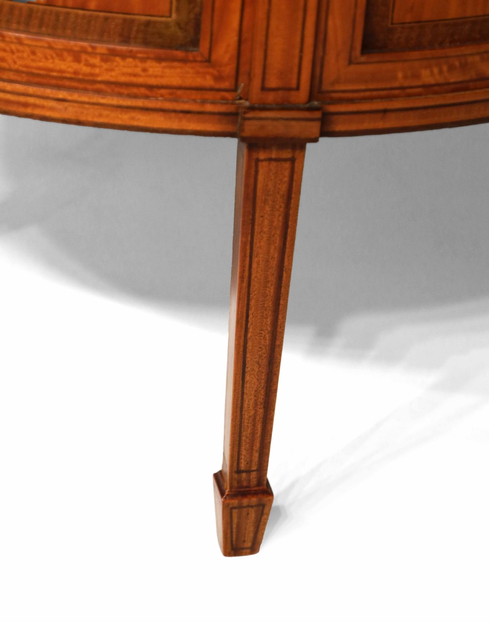A Fine Late 19th Century Edwards & Roberts Bow Front Display Cabinet View IV