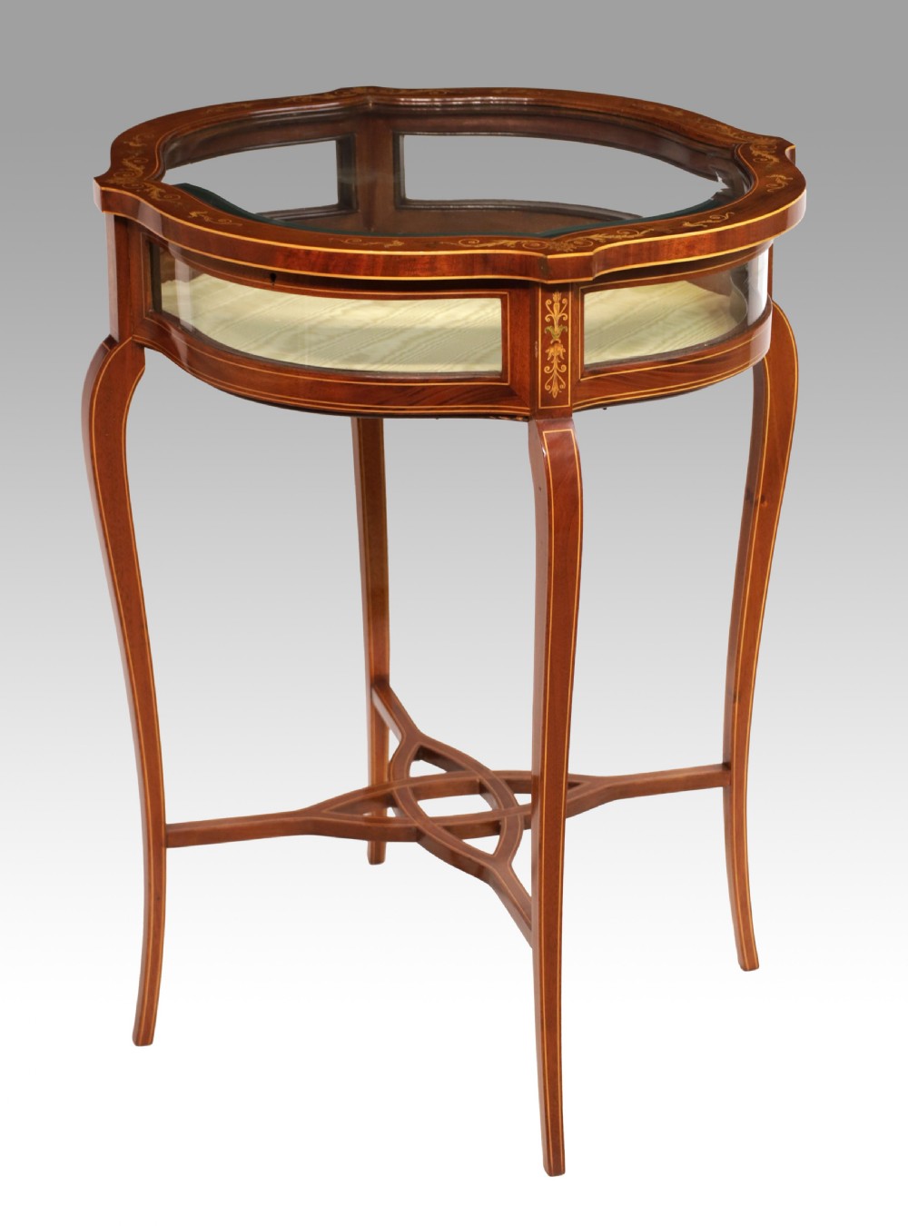 A Fine Quality Late Victorian Oval Bijouterie Table
