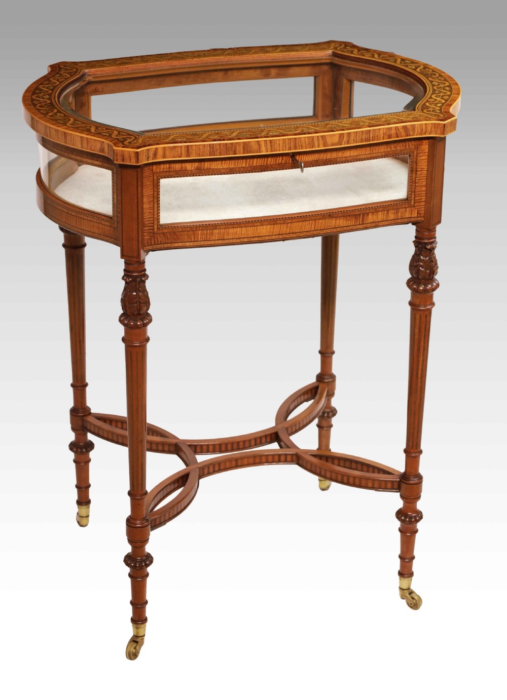 Attributed to Maple & Co A Fine Quality Victorian Bijouterie Table