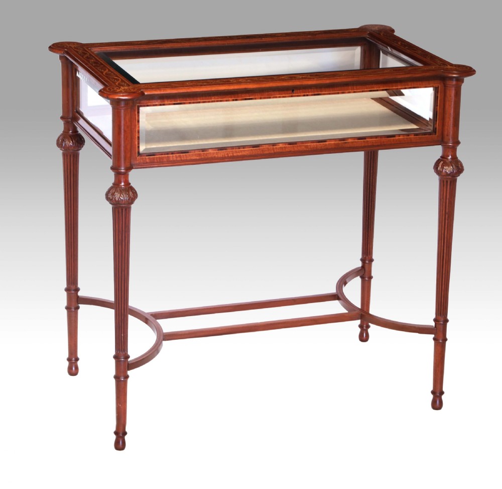 A Fine Quality Victorian Inlaid Mahogany Bijouterie Table