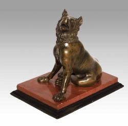 A 19TH CENTURY BRONZE OF THE DOG OF ALCIBIADES JENNINGS DOG