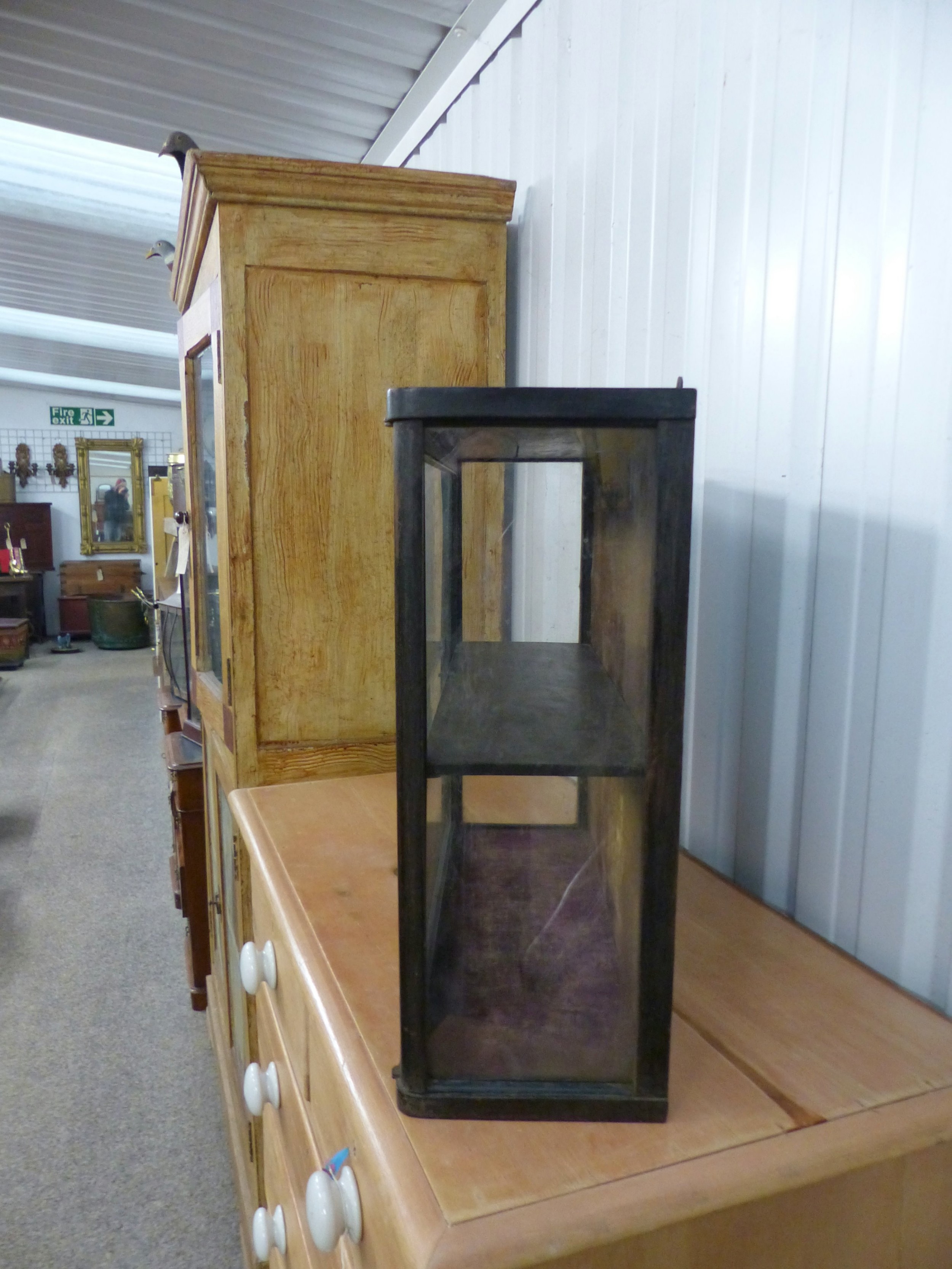 Hanging Cabinet | 525884 | Sellingantiques.co.uk